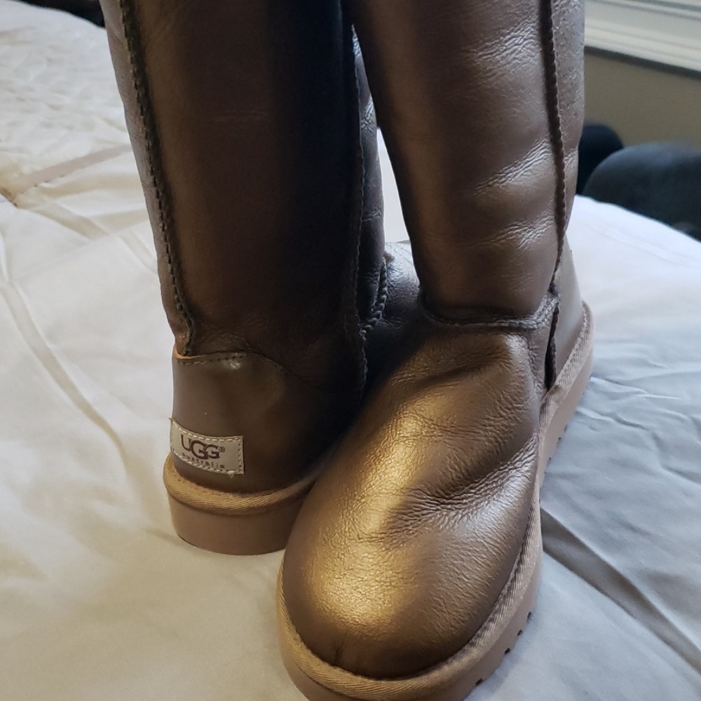 Classic tall UGGS